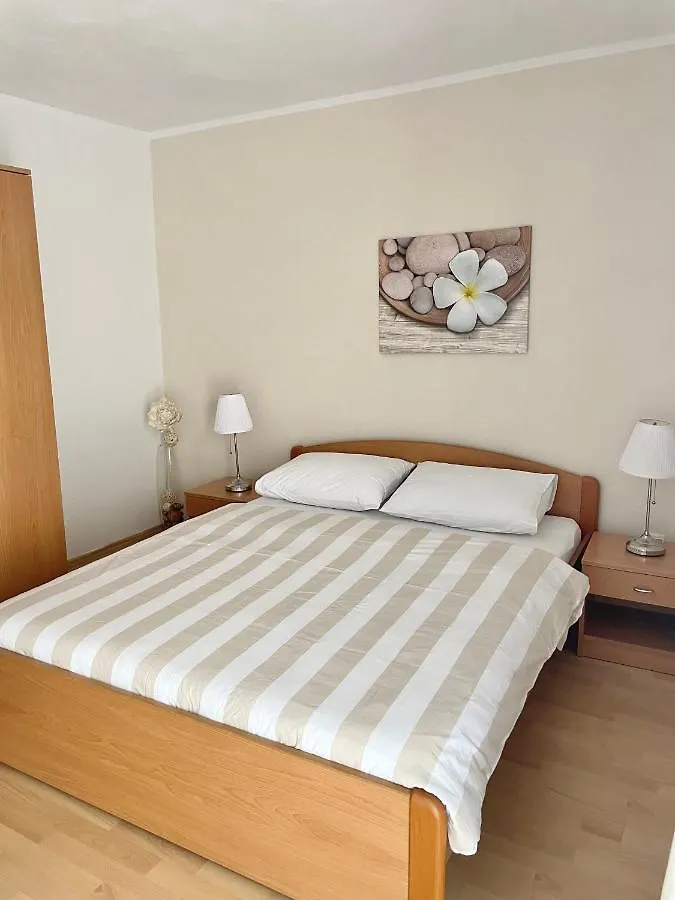 Apartment Araucaria Crikvenica