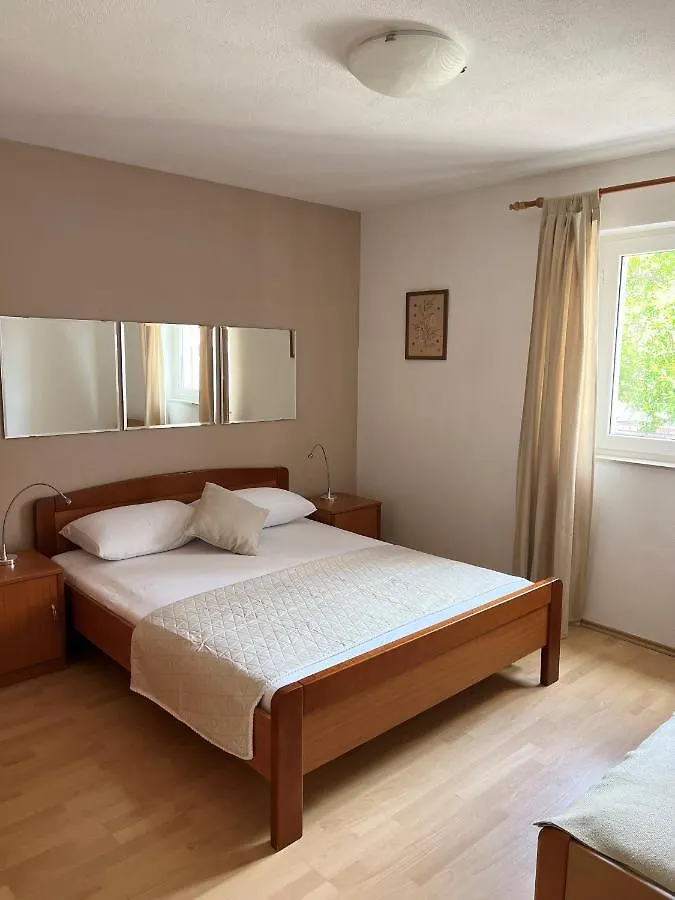 Apartment Araucaria Crikvenica 0*,