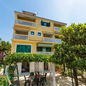  Apartment Neno
